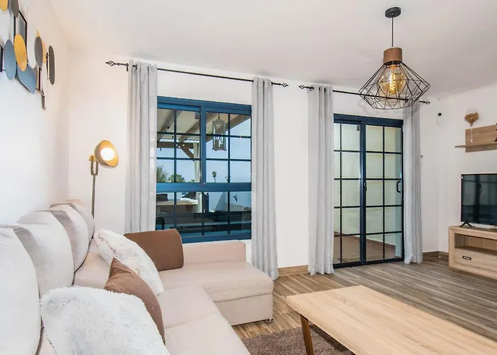 Bella Vista 234 펜션 *